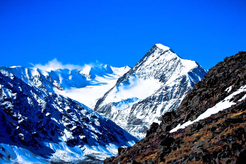 altai tavan bogd peak of Khuiten